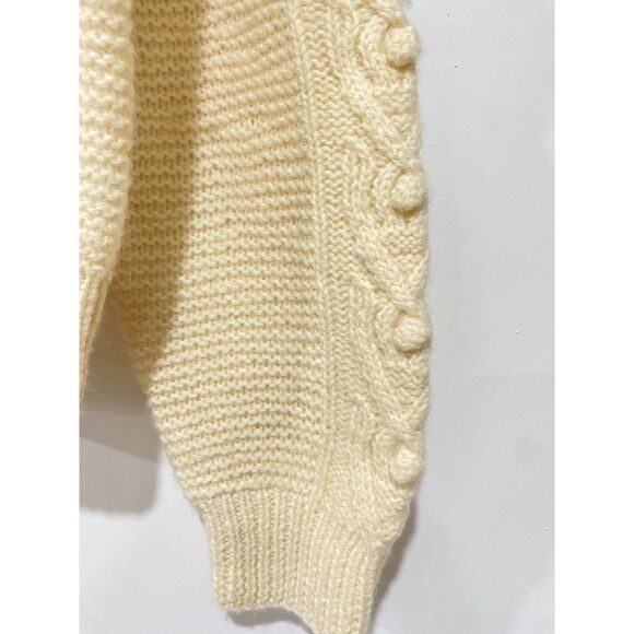 LL Bean Cropped Cardigan Sweater Womens Sz 38 Cream Long Sleeves Button UP - Picture 5 of 16